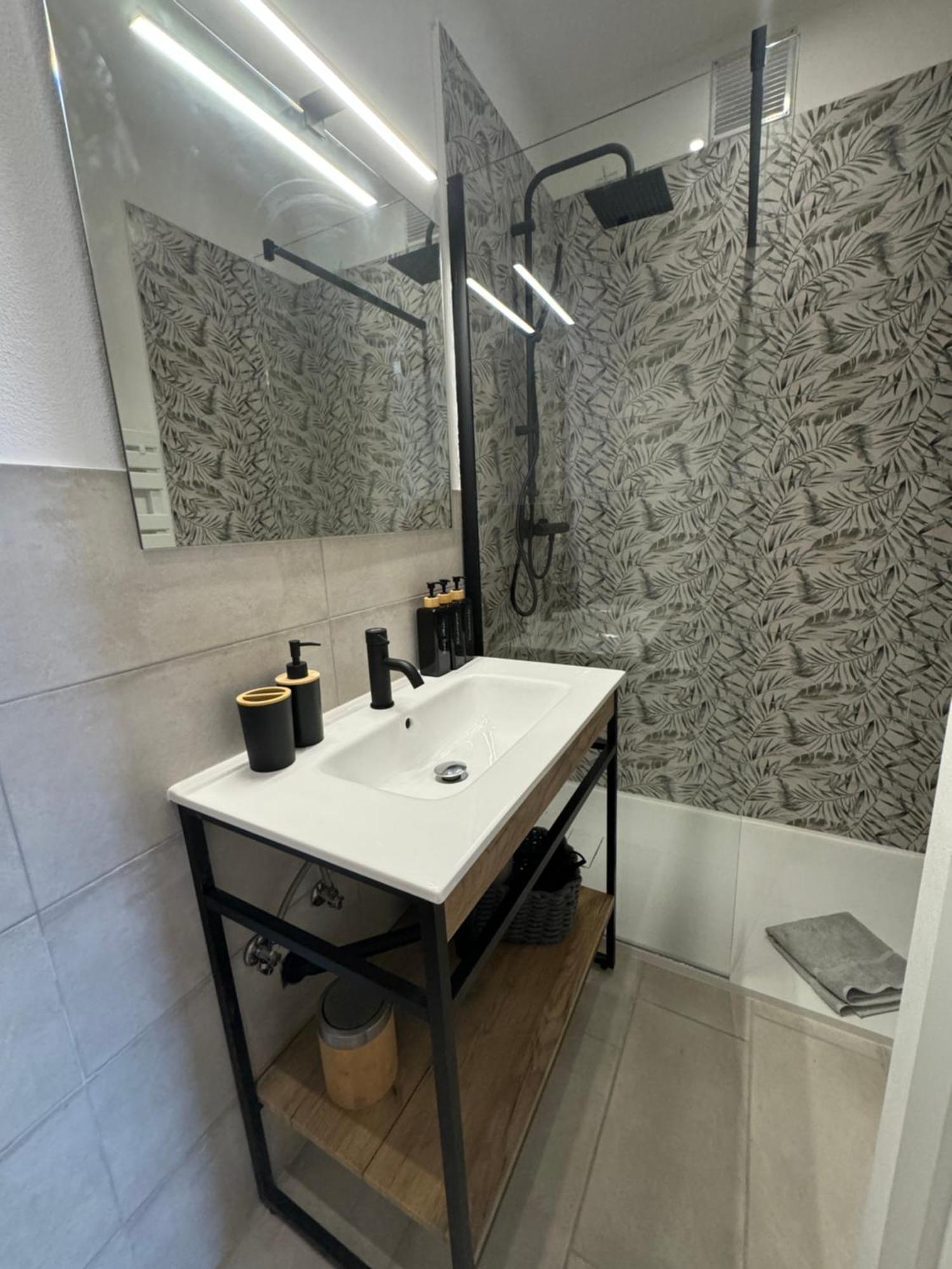 Loving My Rooms 3 - Incantevole Monolocale Nel Centro Storico Gorizia Ngoại thất bức ảnh