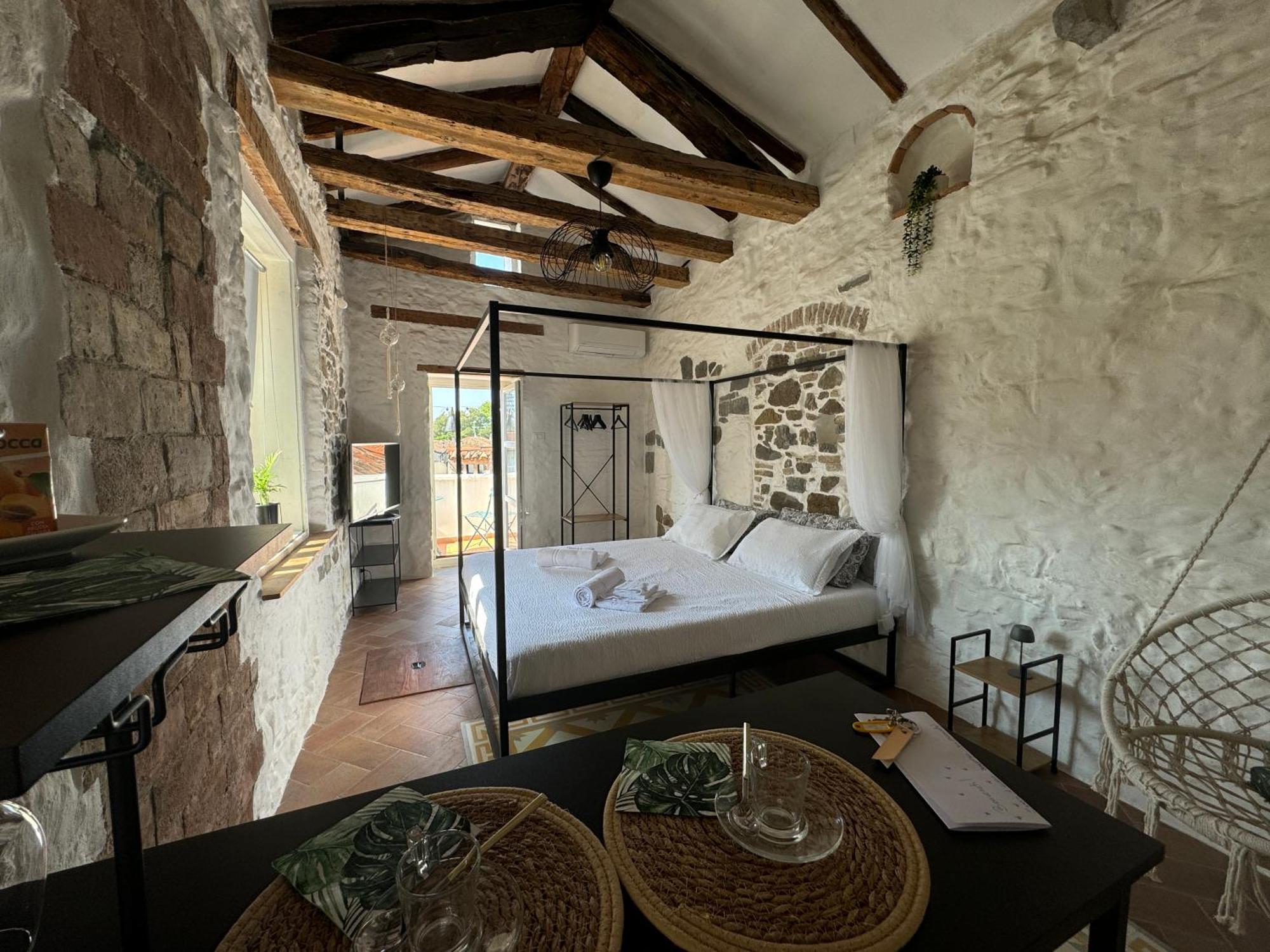 Loving My Rooms 3 - Incantevole Monolocale Nel Centro Storico Gorizia Ngoại thất bức ảnh